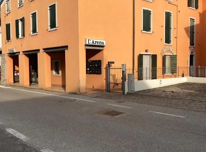 Ely Hause * Calmasino