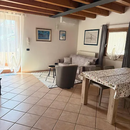 Apartment Ely Hause