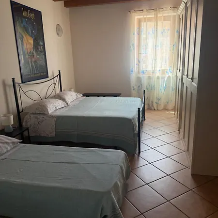 Ely Hause Appartement Calmasino