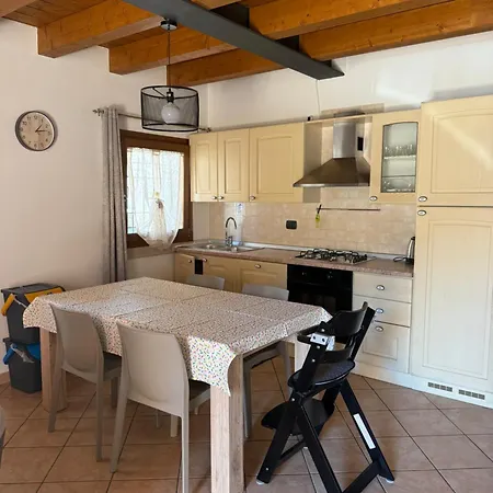 Ely Hause דירה Calmasino